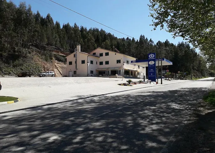 ベッド・アンド・ブレックファスト Nossa Senhora Do Pranto Ferreira do Zêzere